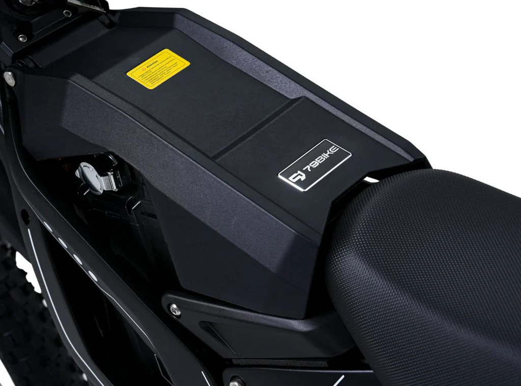 GT_Battery_Lid_Black