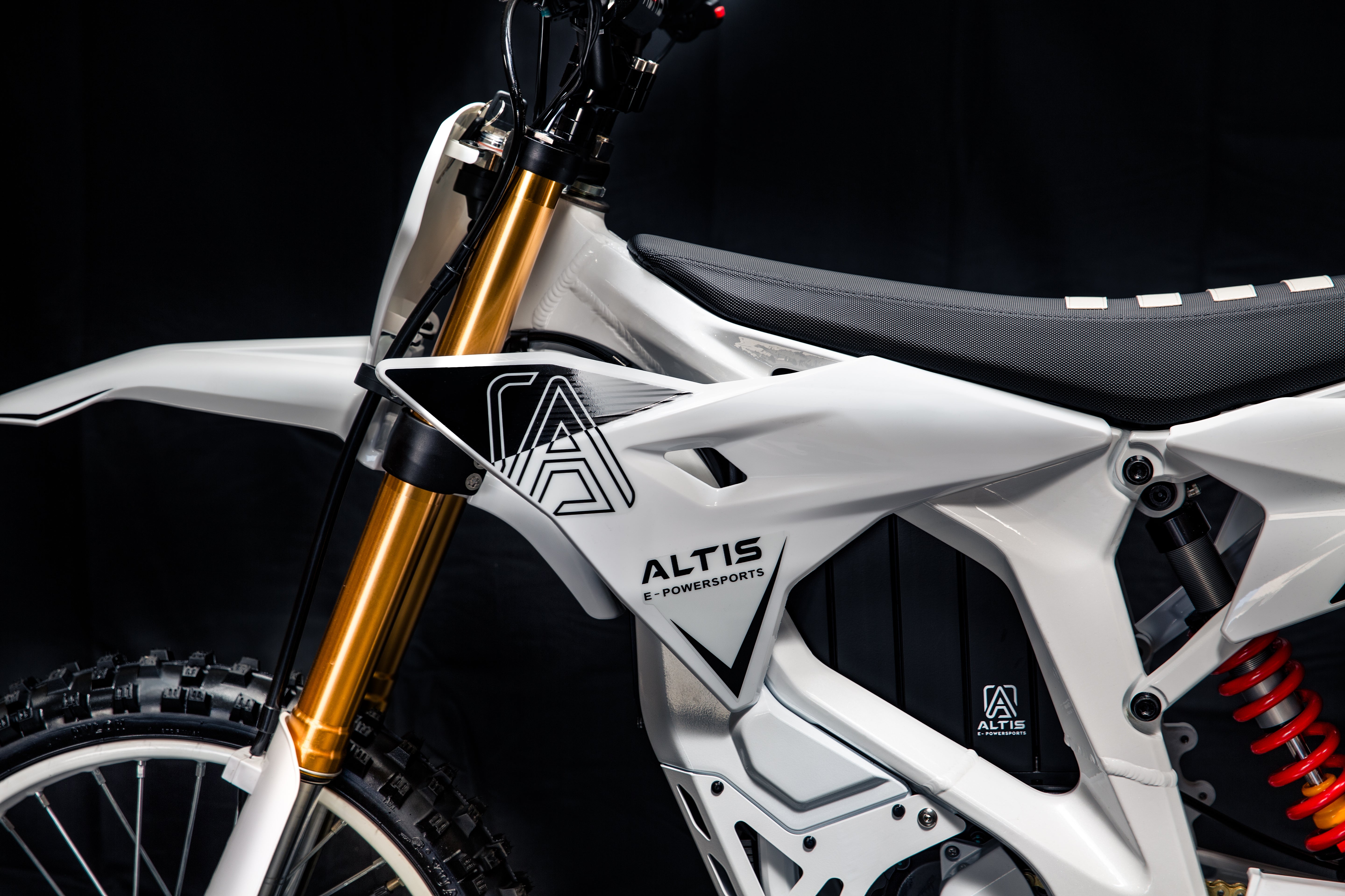 ALTIS-3